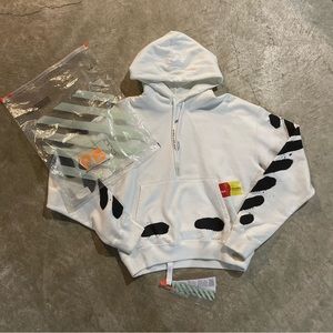Men’s Off-White Hoodie with Graphic Detailing
